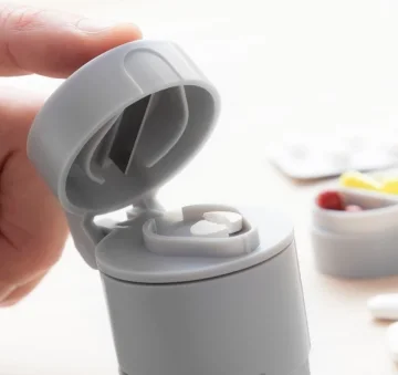 5 в 1 кутия за лекарства InnovaGoods, 5,2 x 6,5 x 4 см