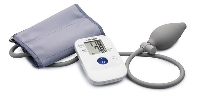 Електронен апарат за измерване на кръвното налягане ОМРОН M1 (полуавтомат)